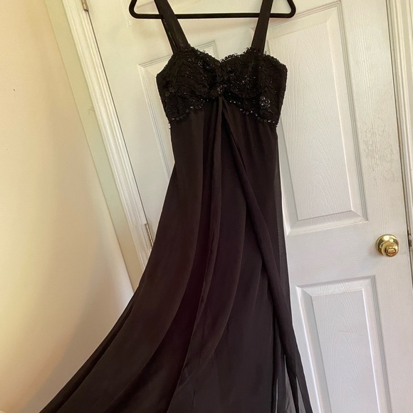 Beaded Empire Waist Formal Gown - Picture 6 of 8